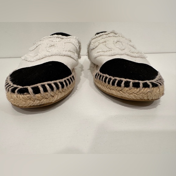 Chanel Canvas Espadrille // Size 35 - Picture 4 of 9